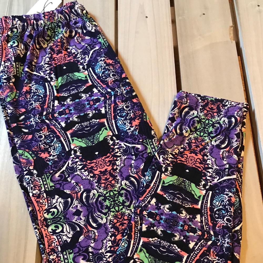 Leggings Multi Color One Size New With Tags